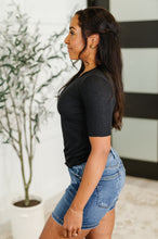 Knit Pick Basic Tee in Black