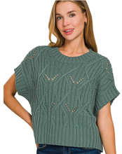 CABLE KNIT SHORT SLEEVE SWEATER