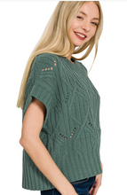 CABLE KNIT SHORT SLEEVE SWEATER