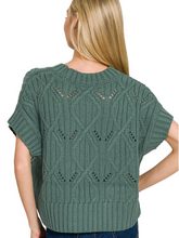 CABLE KNIT SHORT SLEEVE SWEATER