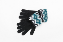 Chalet Chic Gloves