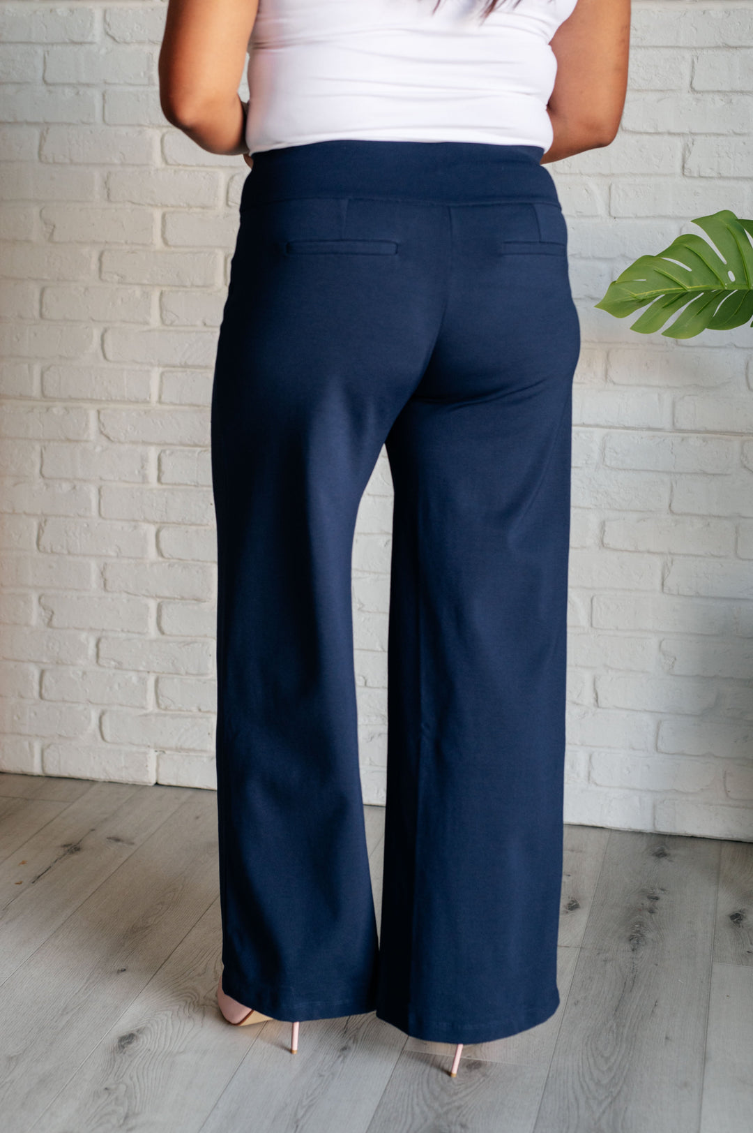 Magic Wide Leg Pants in Navy Magic Wide Leg Pants in Navy
